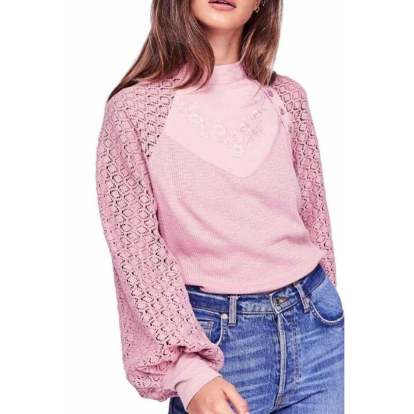 Free People Tops - FREE PEOPLE Sz S Sweetest Thing Lace Sleeve Thermal Top